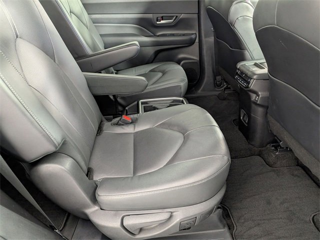 Used 2024 Toyota Grand Highlander Limited image 31