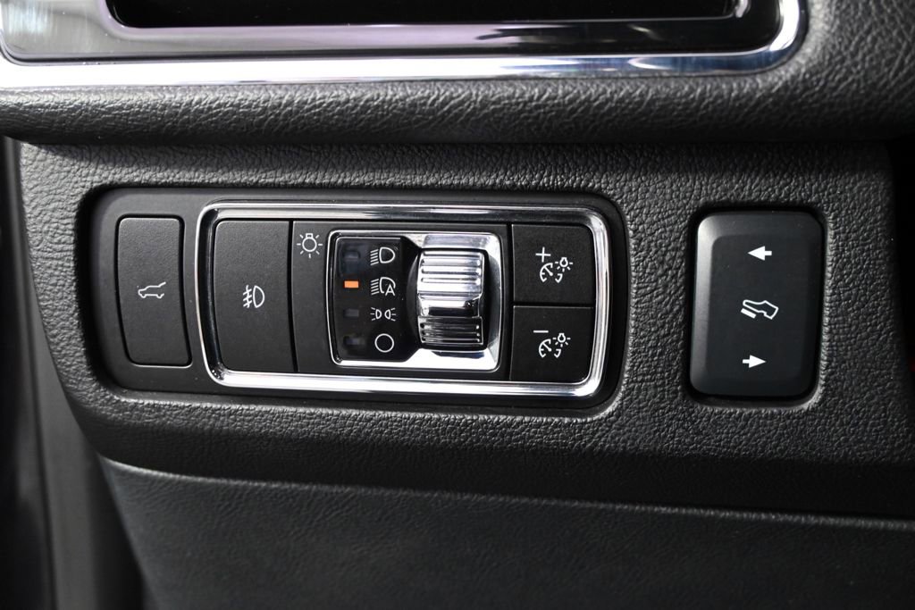 Certified 2023 Lincoln Navigator Reserve AWD/4WD image 25