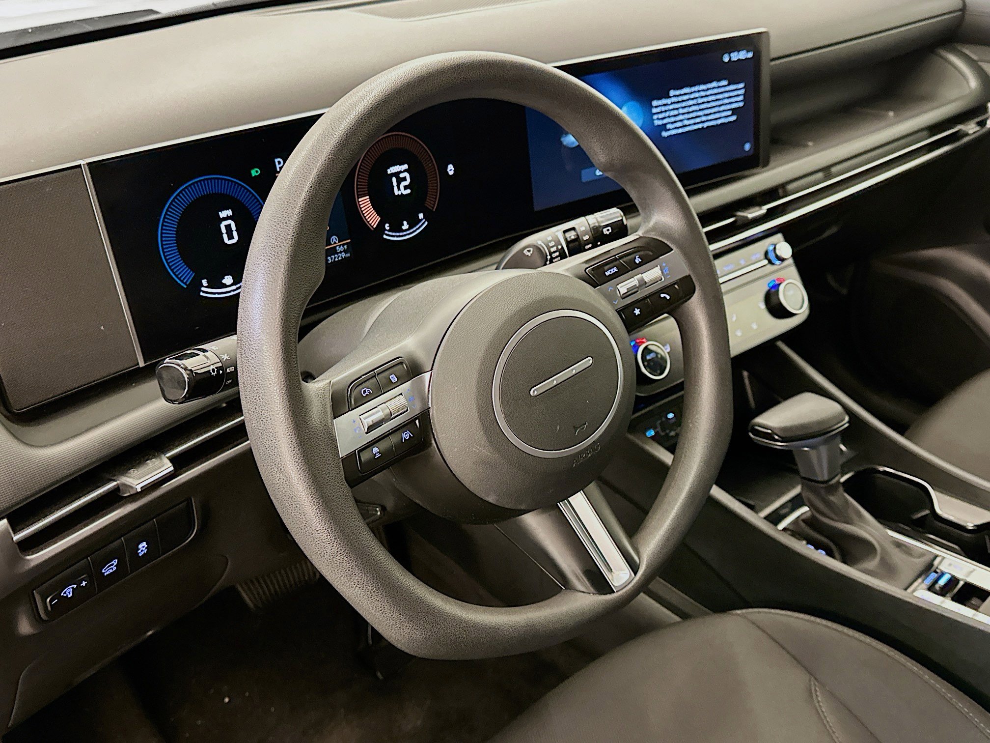 Used 2025 Hyundai Tucson SEL image 18