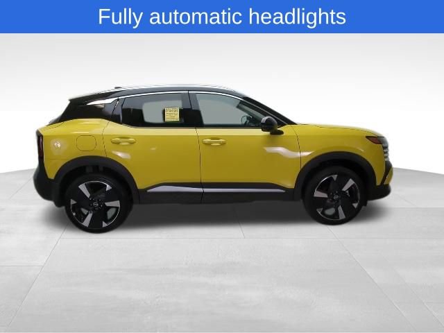 Certified 2025 Nissan Kicks SR image 7