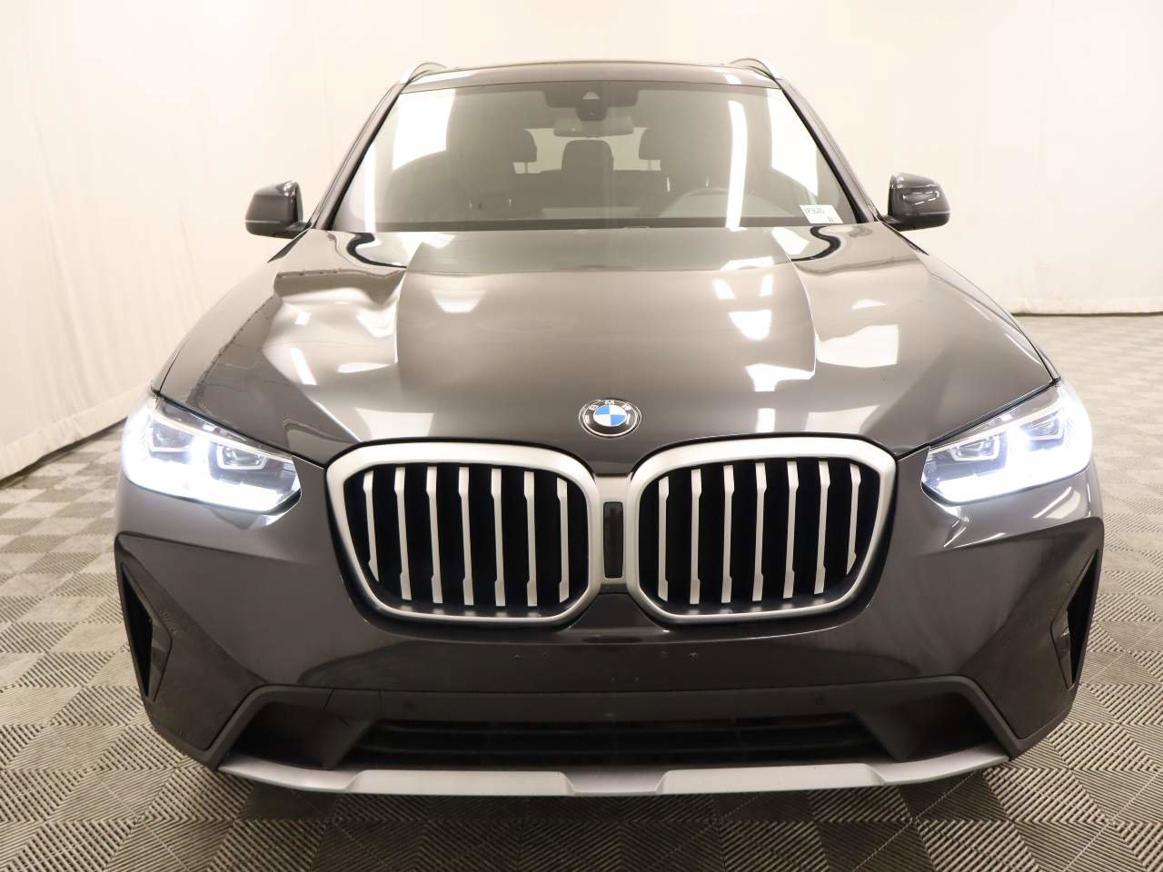 Used 2024 BMW X3 xDrive30i AWD/4WD image 4