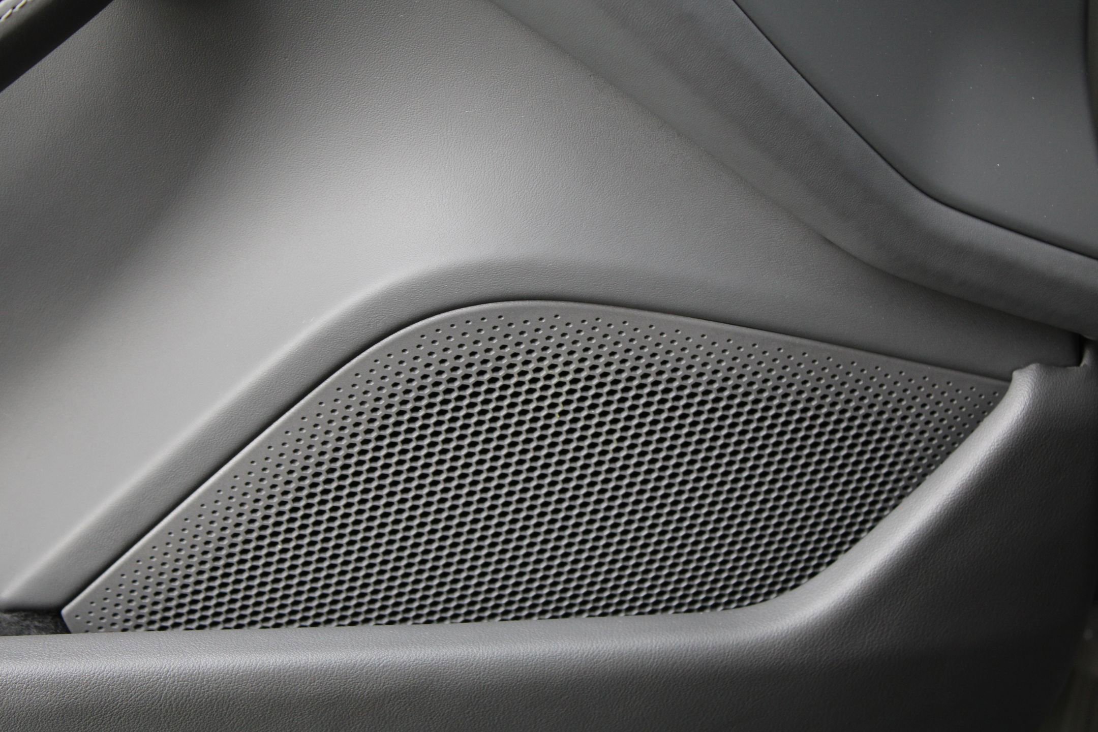 Used 2023 Porsche Taycan GTS image 14