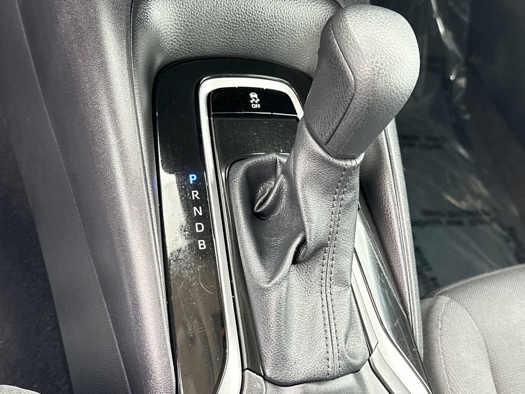 Used 2025 Toyota Corolla LE image 26