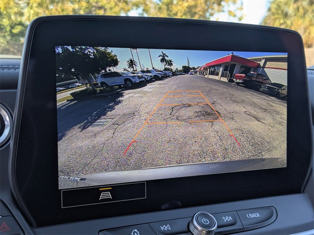 Used 2025 Chevrolet Blazer LT image 18