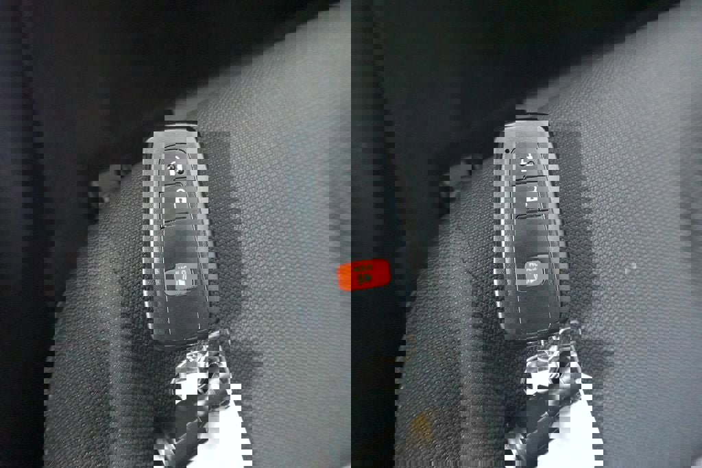 Used 2022 Toyota Corolla SE image 19