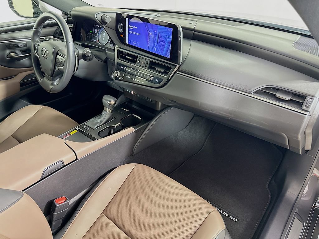Certified 2025 Lexus ES 300h w/ Premium Package image 30