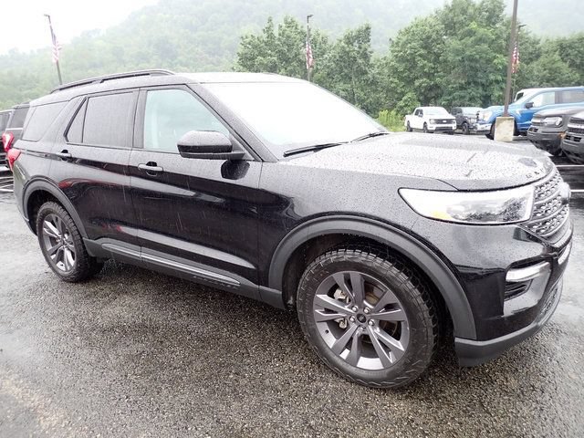 Certified 2024 Ford Explorer XLT w/ Equipment Group 202A AWD/4WD image 11