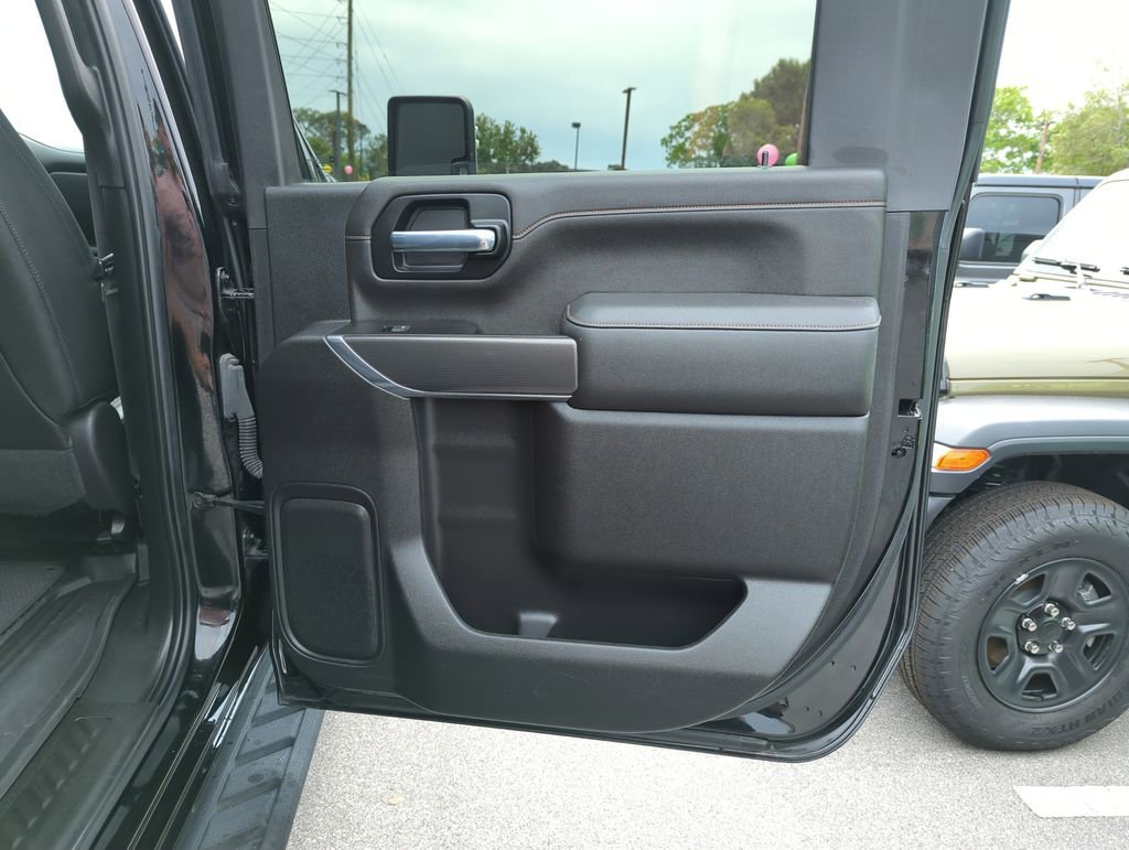 Used 2022 GMC Sierra 2500 AT4 w/ AT4 Premium Plus Package image 33