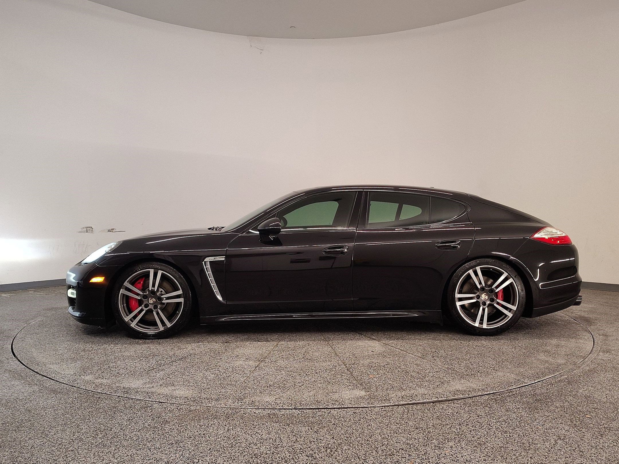 Used 2012 Porsche Panamera Turbo S image 2