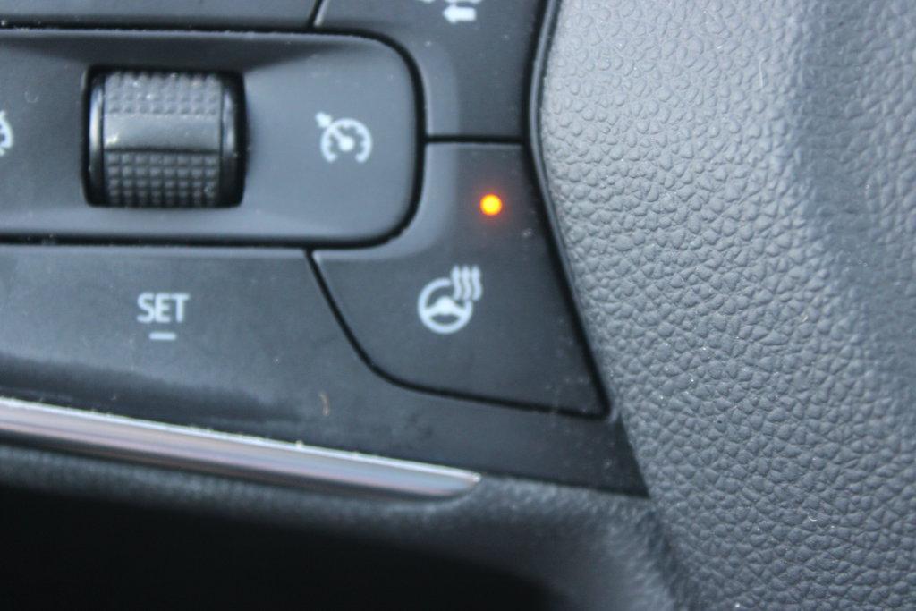 Used 2025 Chevrolet Trax ACTIV w/ Driver Confidence Package FWD image 19