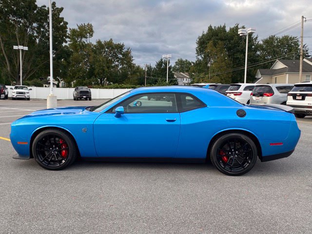 Used 2023 Dodge Challenger SRT Hellcat RWD image 2