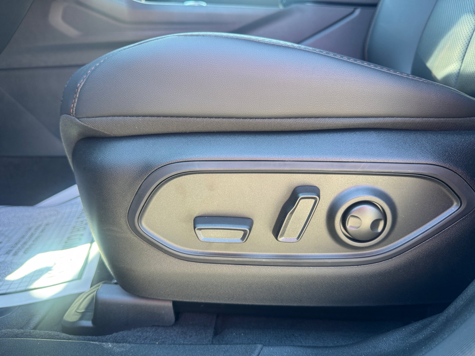 New 2026 Jeep Cherokee Limited AWD/4WD image 14