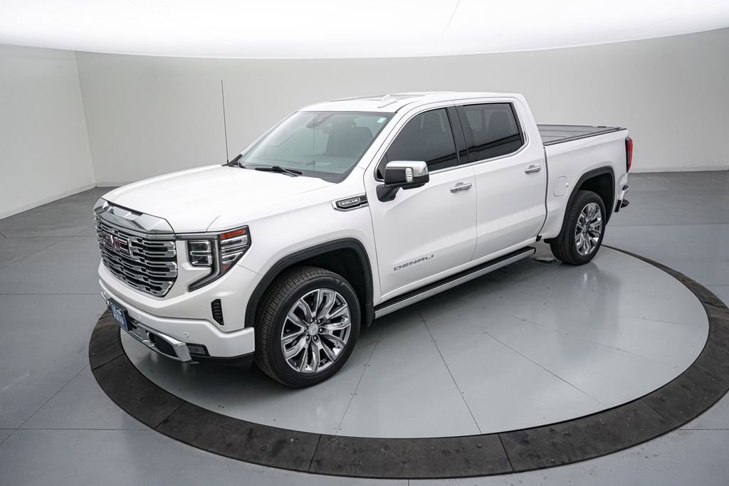Used 2024 GMC Sierra 1500 Denali w/ Denali Reserve Package AWD/4WD image 10