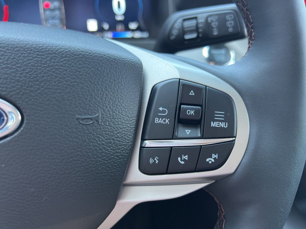 New 2026 Ford Explorer Active w/ Active Comfort Package image 20