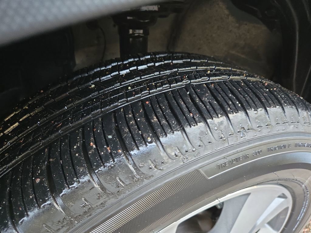 Used 2025 Subaru Ascent Premium image 11