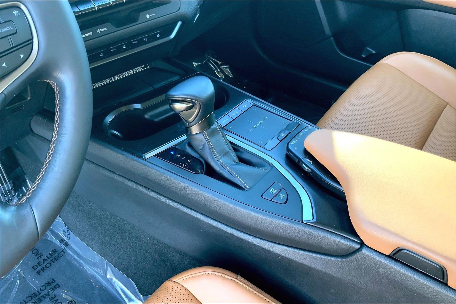 Used 2019 Lexus UX 250h image 15