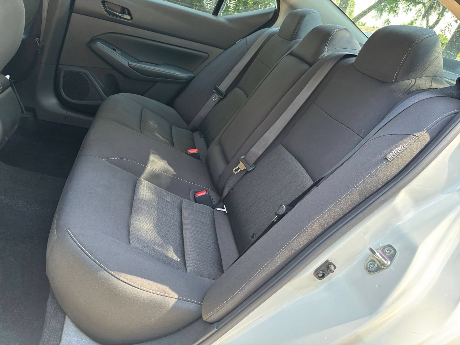 Used 2025 Nissan Altima 2.5 SV FWD image 39