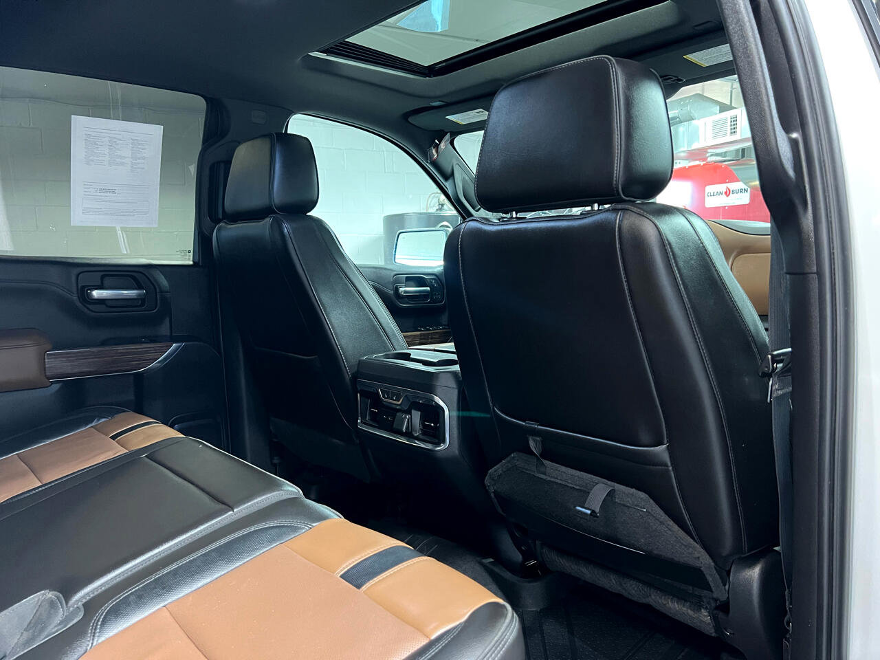 Used 2019 Chevrolet Silverado 1500 High Country image 28