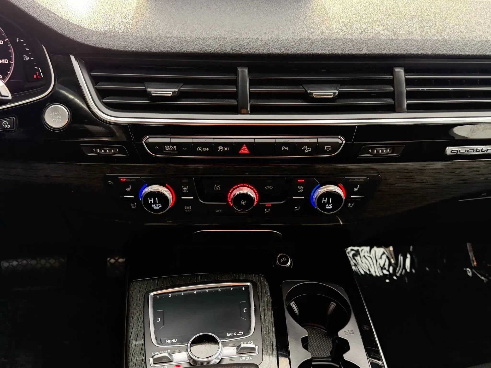 Used 2018 Audi Q7 3.0T Premium Plus w/ Premium Plus Package image 18