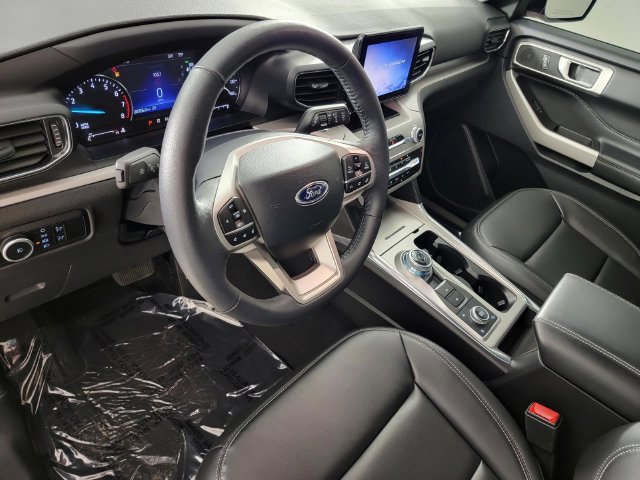 Certified 2024 Ford Explorer XLT w/ Equipment Group 202A AWD/4WD image 12