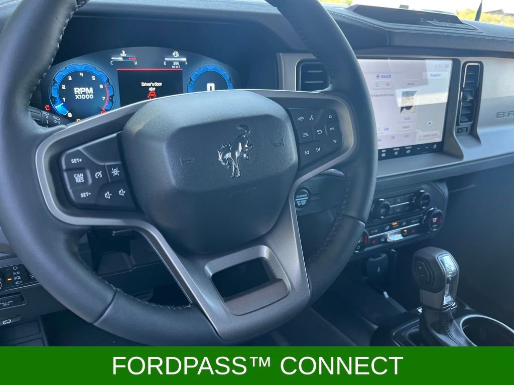 New 2025 Ford Bronco Outer Banks w/ Black Appearance Package image 9