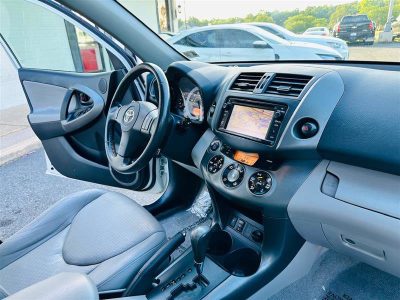Used 2012 Toyota RAV4 Limited image 15