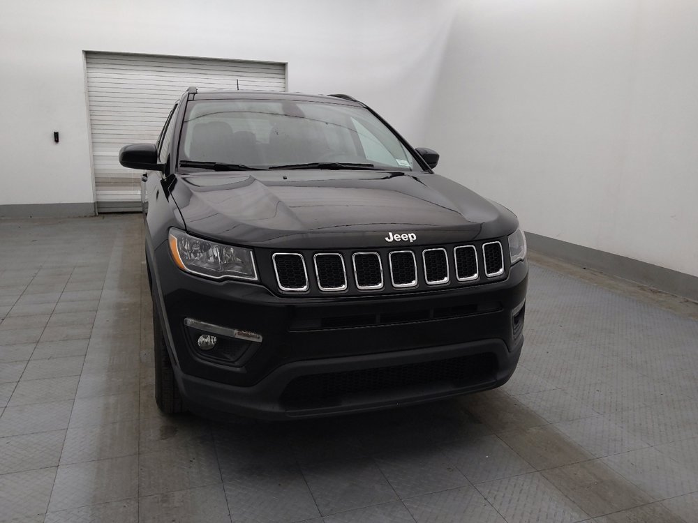 Used 2019 Jeep Compass Latitude w/ Popular Equipment Group FWD image 14