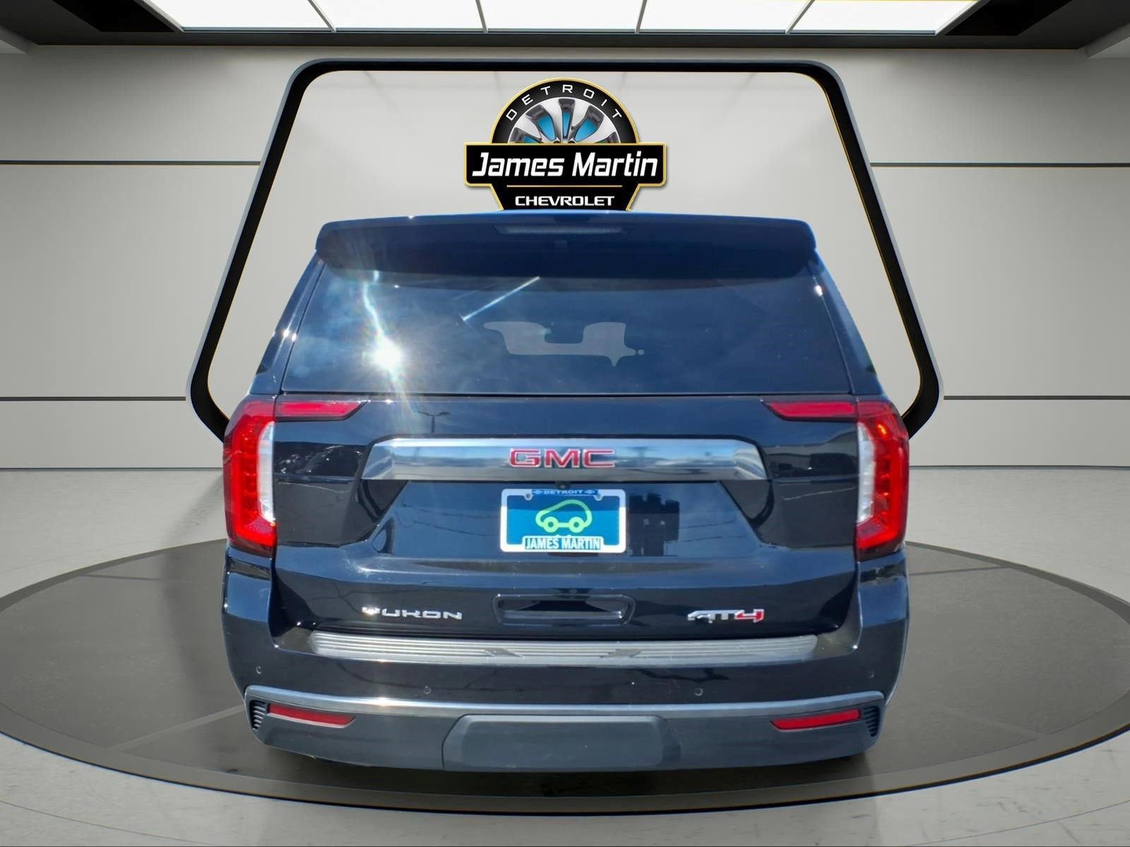 Used 2023 GMC Yukon AT4 AWD/4WD image 5