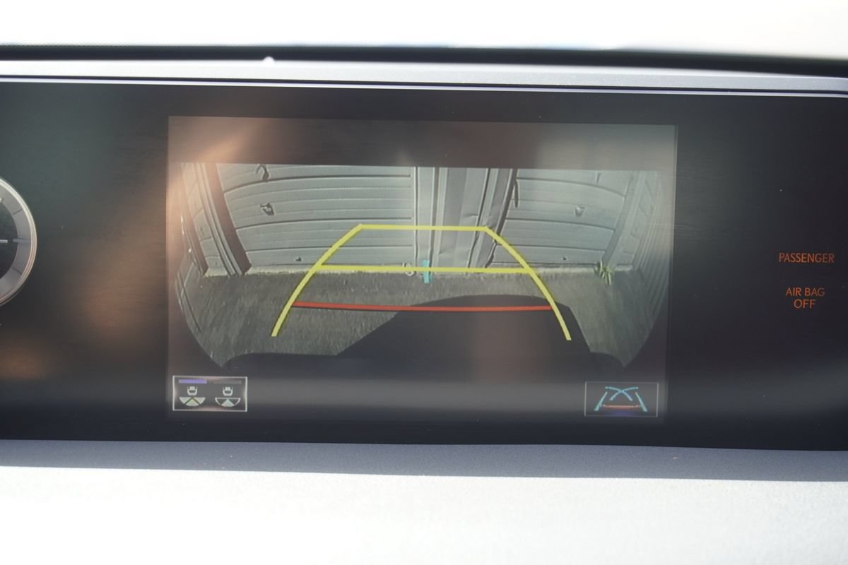 Used 2019 Lexus UX 250h F Sport w/ F Sport Premium Package AWD/4WD image 19
