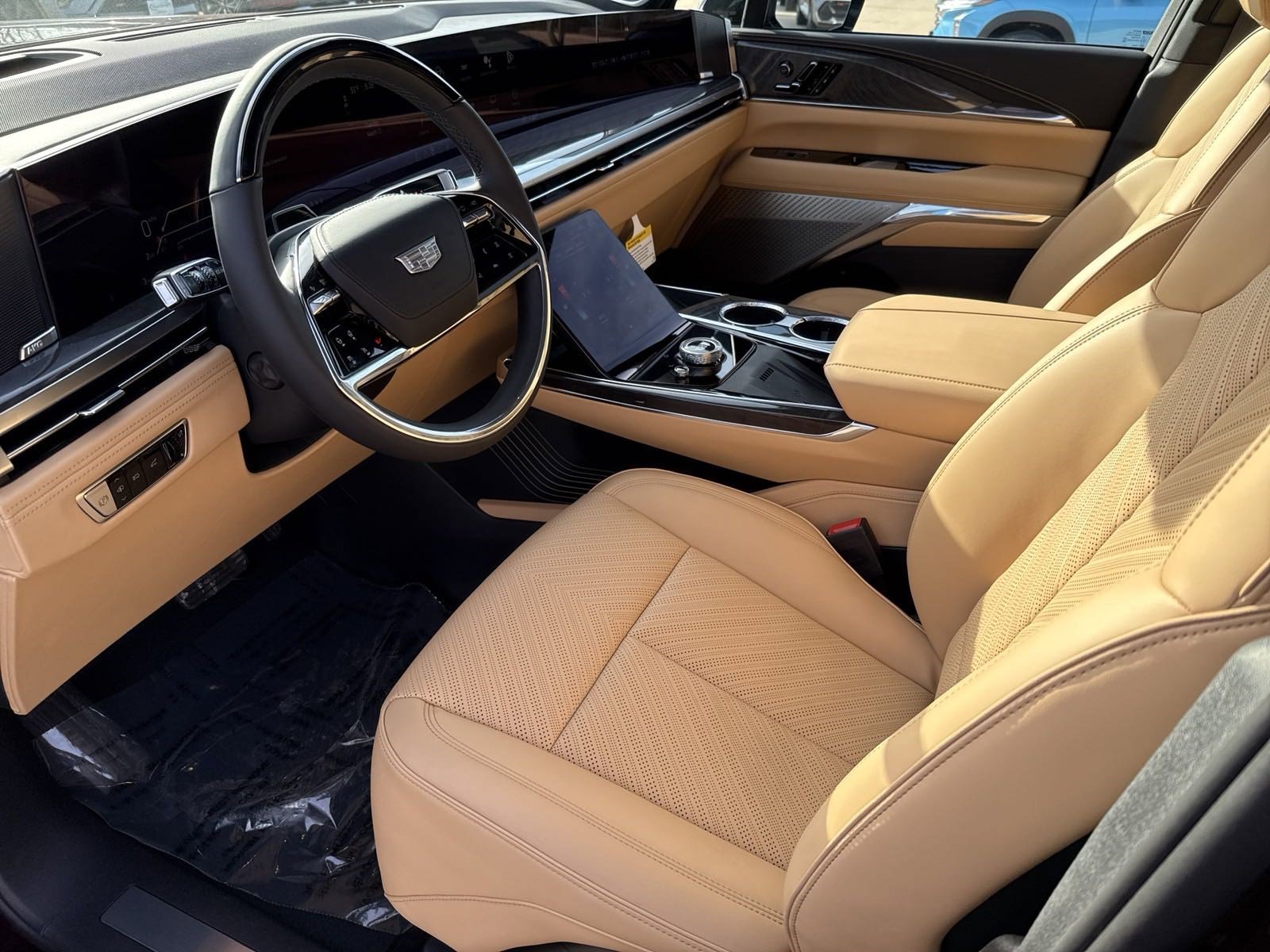 New 2025 Cadillac Escalade IQ Luxury 2 image 19