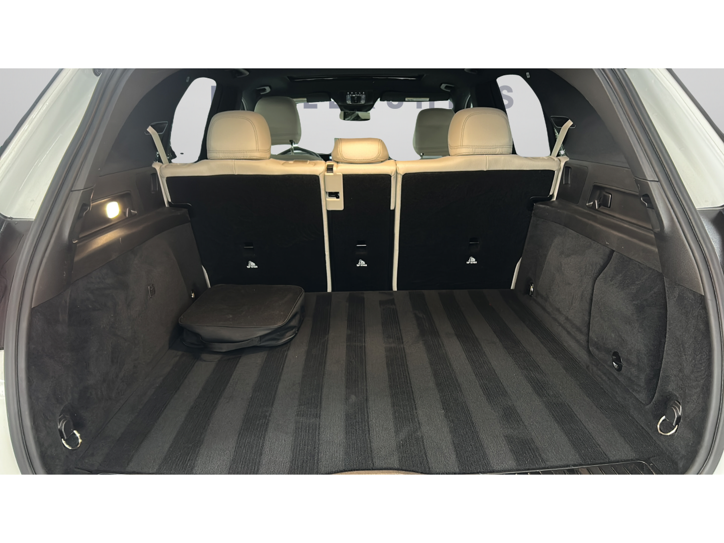 Used 2025 Mercedes-Benz GLE 450e 4MATIC image 33