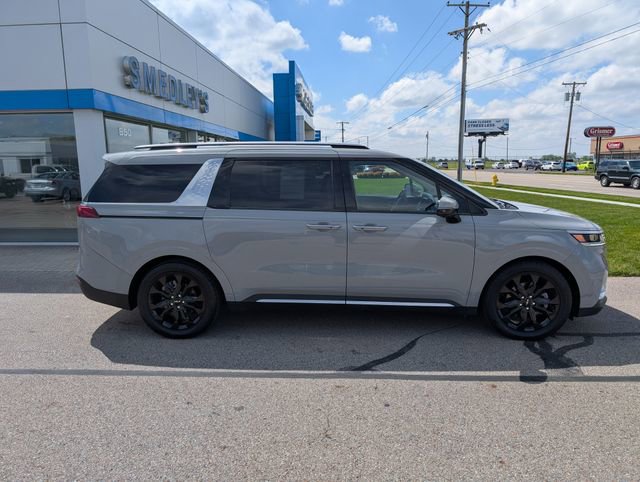 Used 2024 Kia Carnival SX Prestige FWD image 2