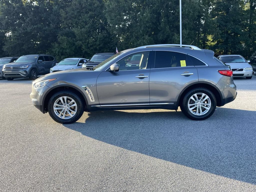 Used 2017 INFINITI QX70 AWD w/ Premium Package image 4