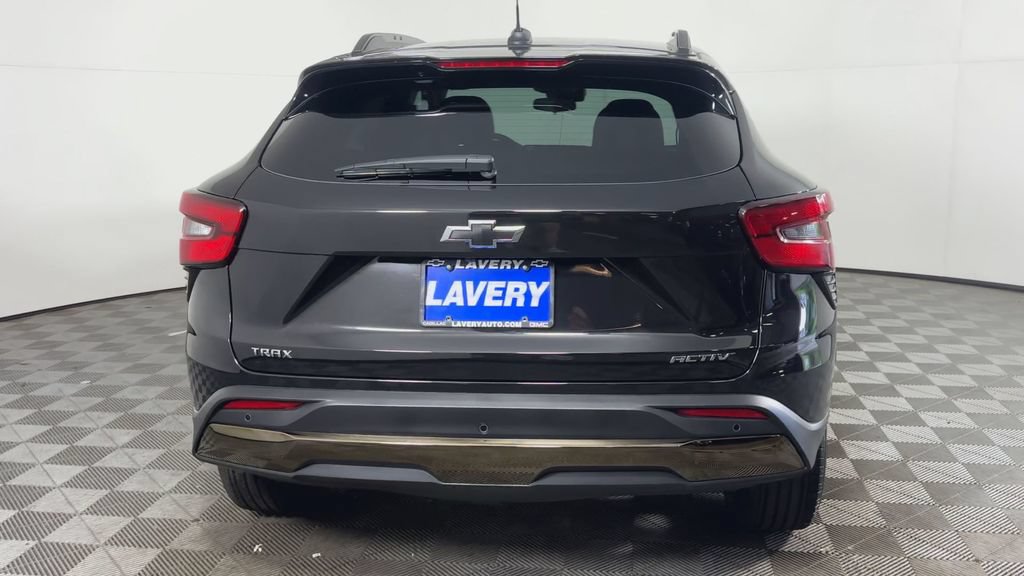 New 2026 Chevrolet Trax ACTIV w/ Sunroof Package FWD image 9