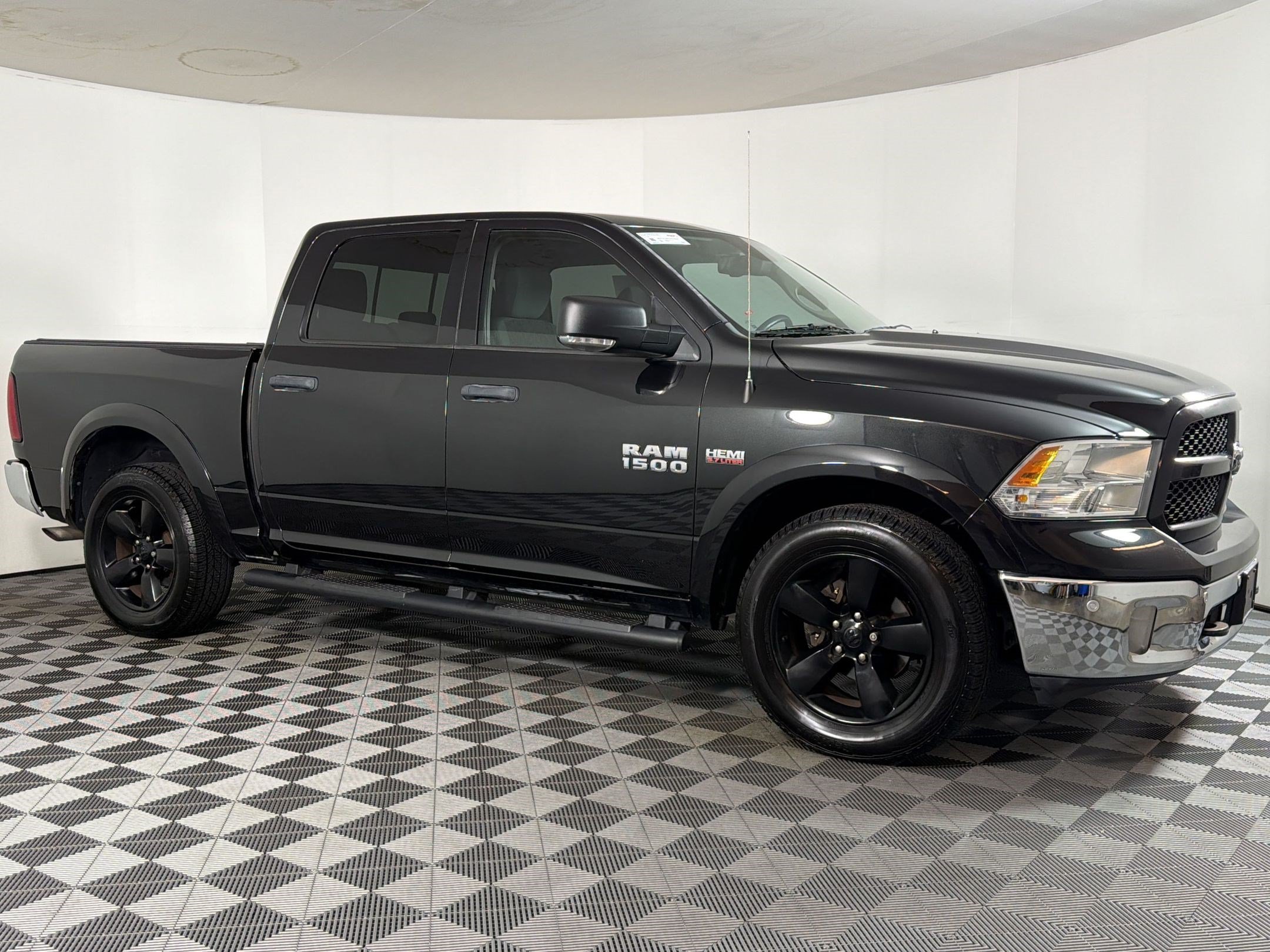 Used 2015 RAM 1500 Outdoorsman RWD image 6