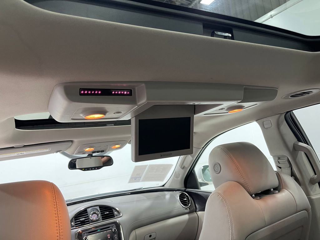 Used 2016 Buick Enclave Leather image 12