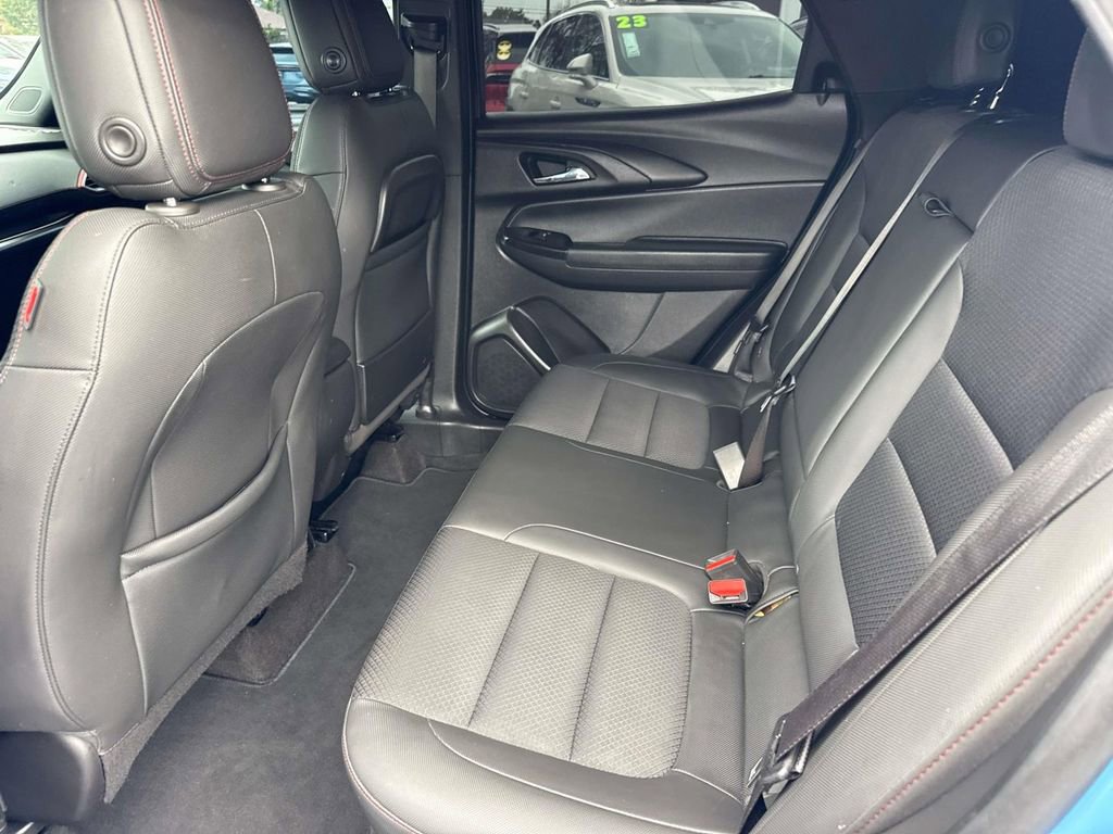 Used 2023 Chevrolet TrailBlazer RS w/ Convenience Package FWD image 11