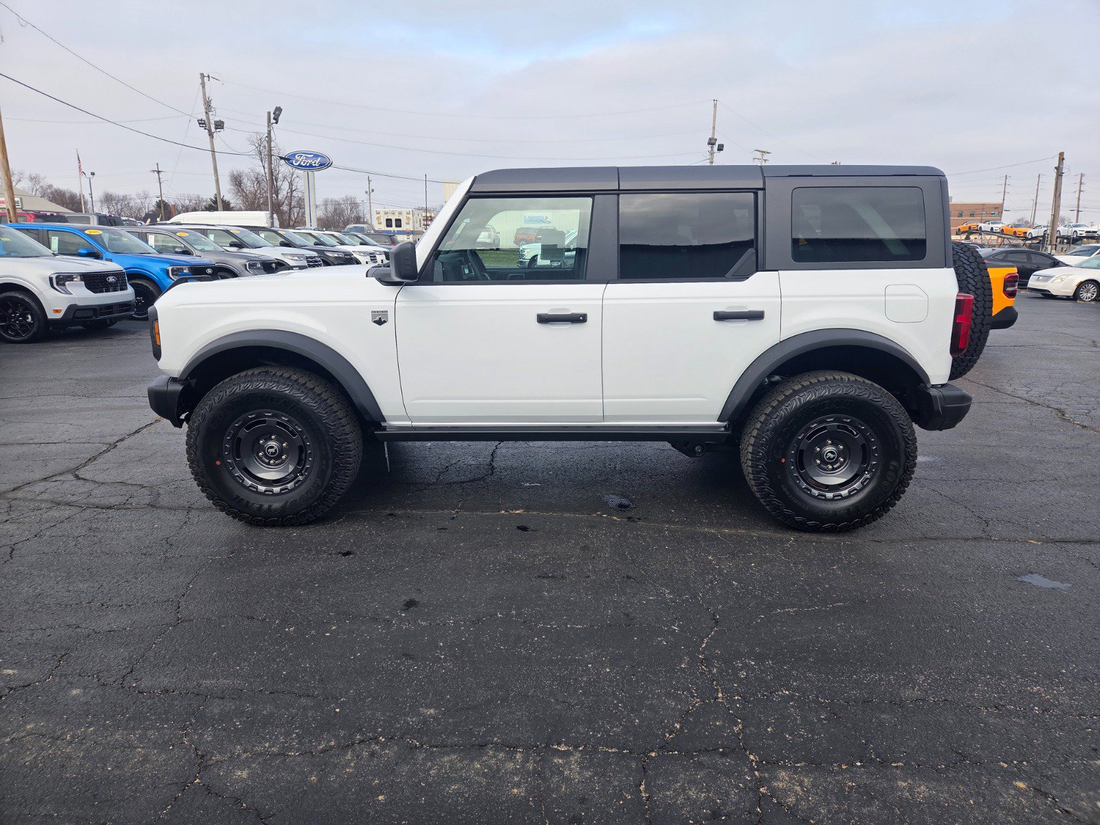 New 2025 Ford Bronco Big Bend w/ Black Diamond Package AWD/4WD image 8