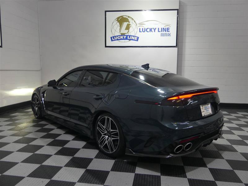 Used 2022 Kia Stinger GT2 AWD/4WD image 11
