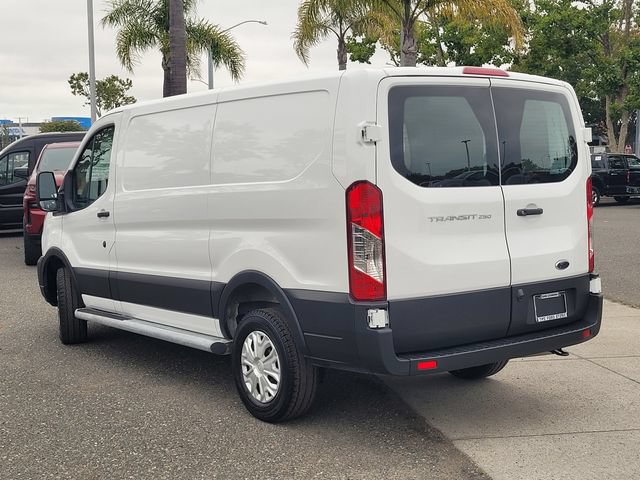Certified 2025 Ford Transit 250 Low Roof w/ Exterior Upgrade Package RWD image 5