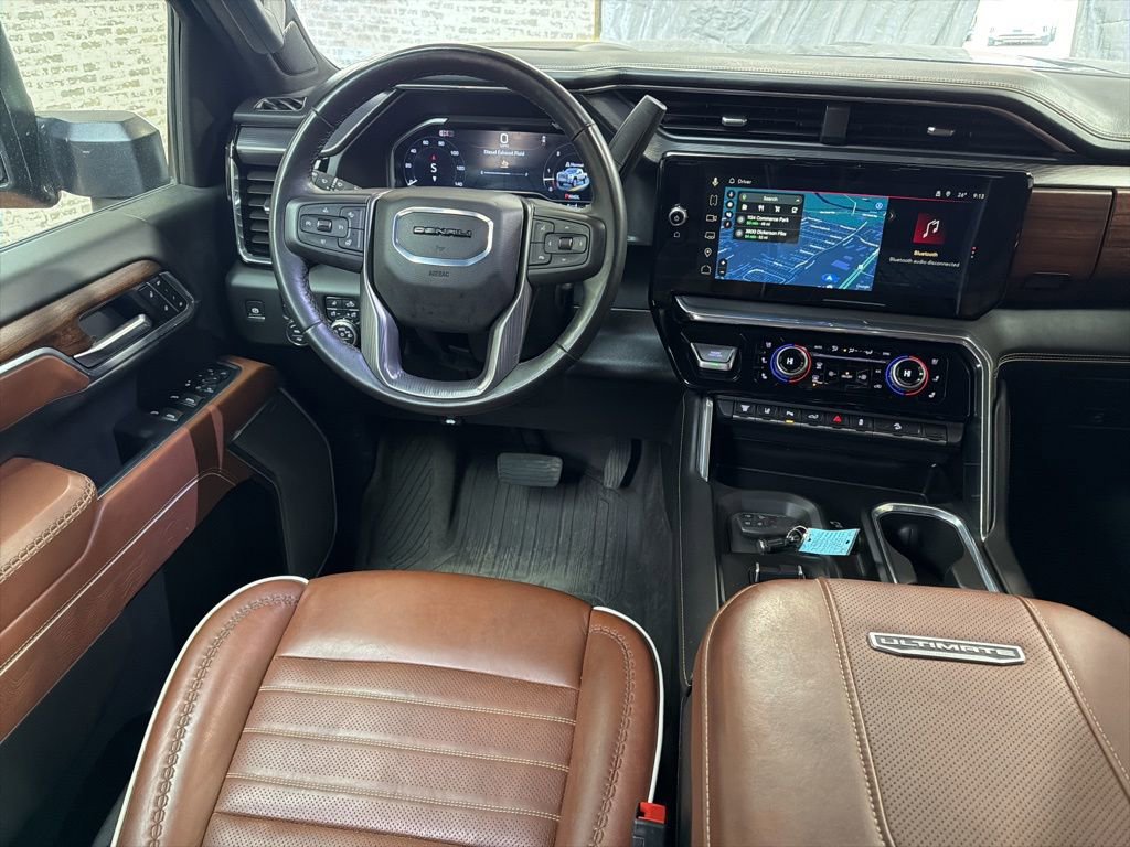 Used 2025 GMC Sierra 3500 Denali Ultimate image 15