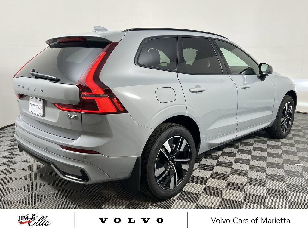 New 2026 Volvo XC60 B5 Core w/ Climate Package image 8