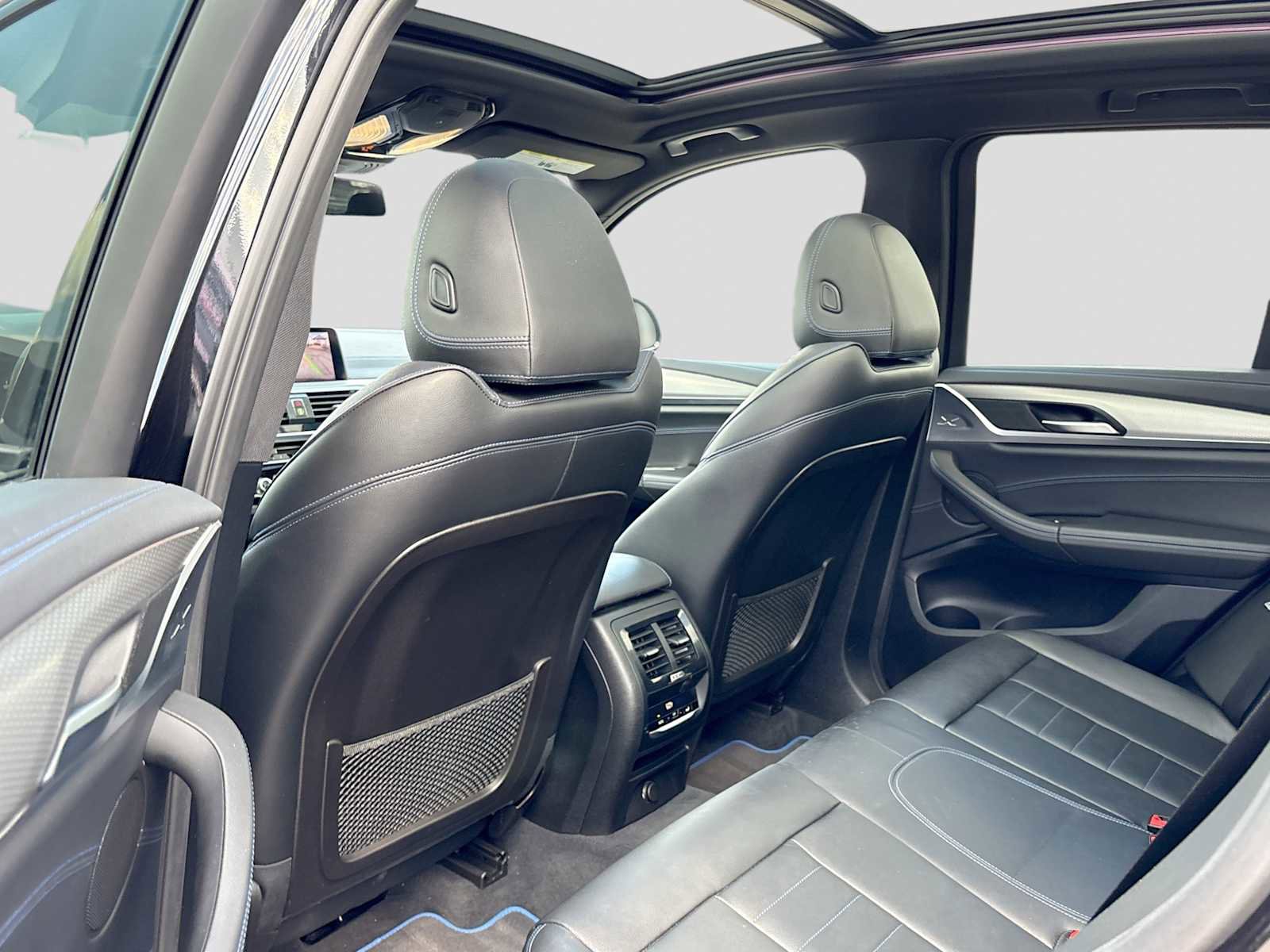 Used 2019 BMW X3 M40i w/ Premium Package image 16