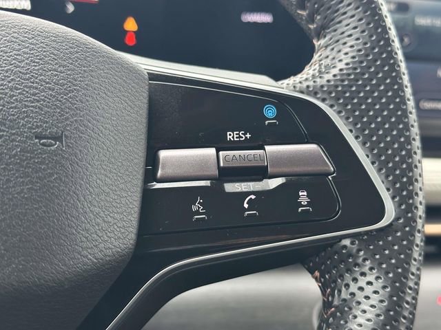 Used 2024 Nissan Ariya AWD image 23