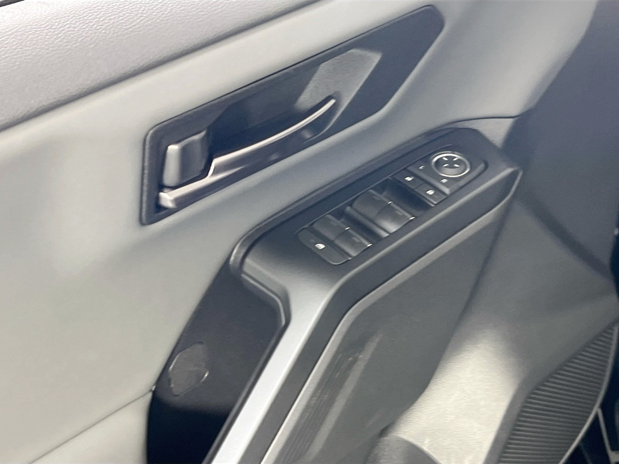 Used 2026 Toyota RAV4 AWD Plug-in Hybrid image 18