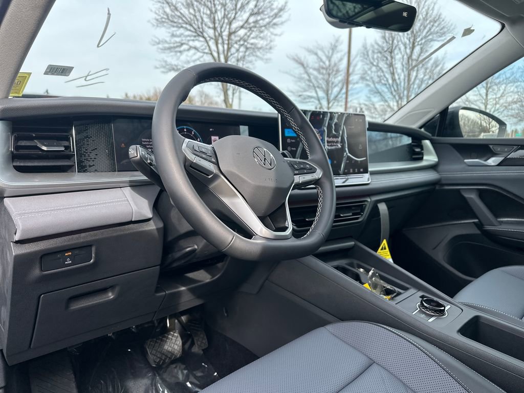 New 2026 Volkswagen Tiguan SE image 6