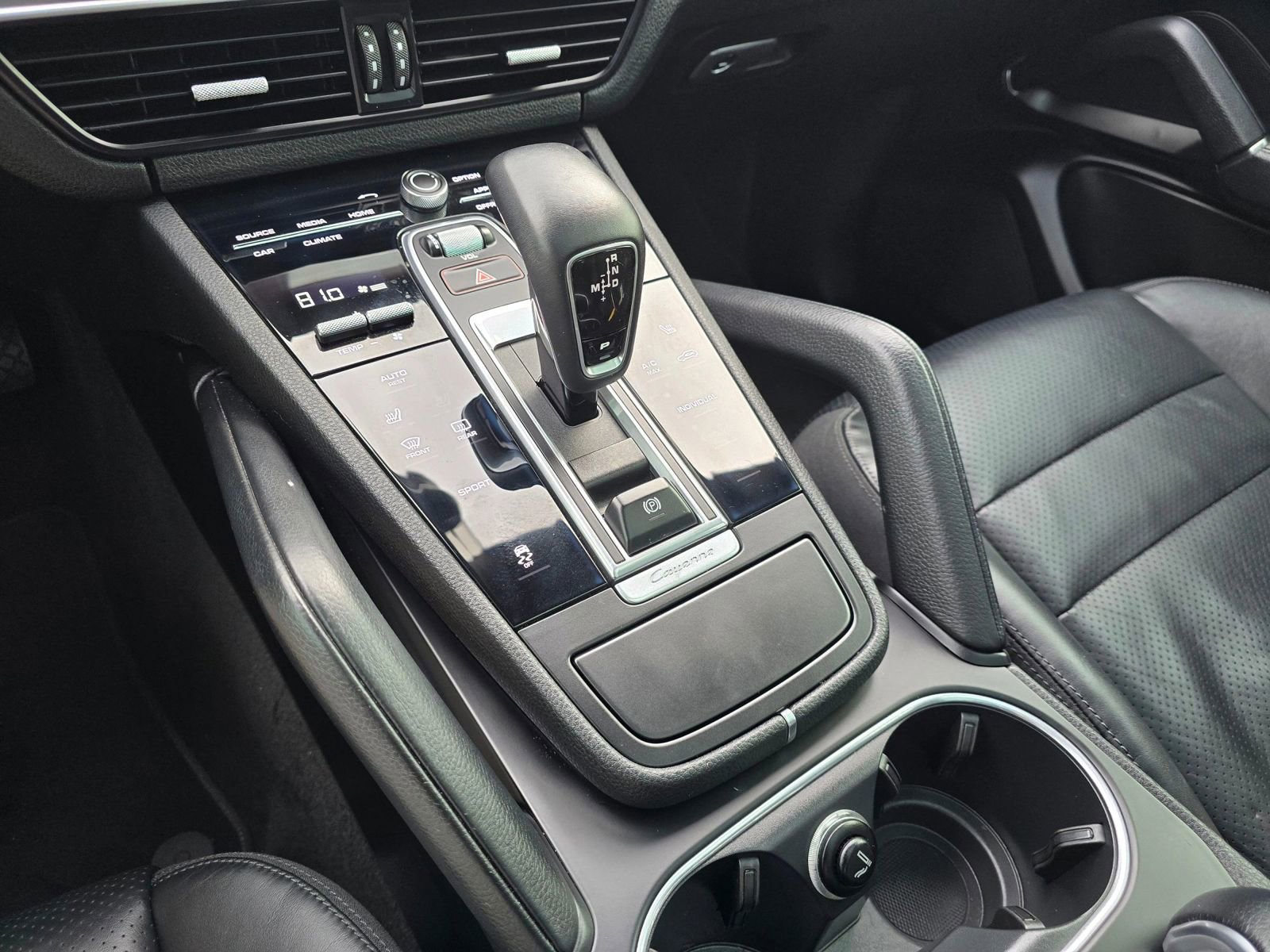 Used 2019 Porsche Cayenne image 30