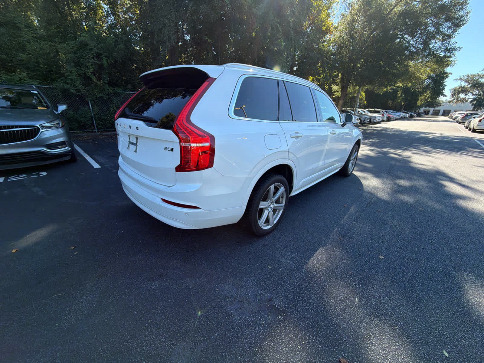 Certified 2023 Volvo XC90 B5 Core AWD/4WD image 15