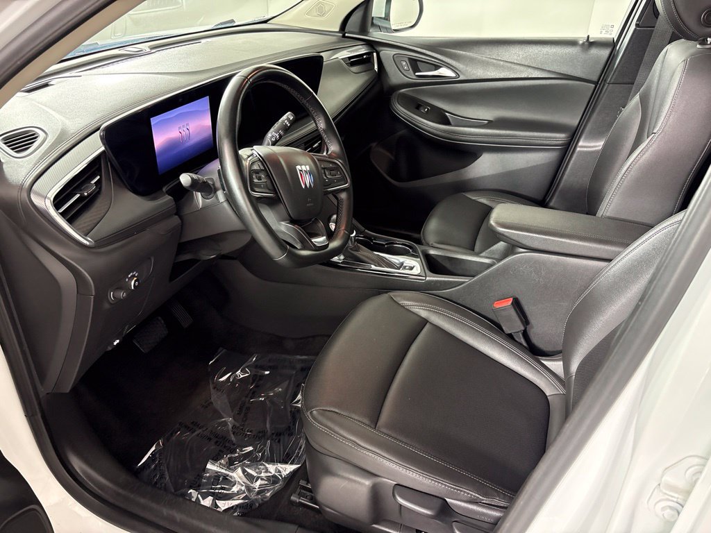 Used 2024 Buick Encore GX Sport Touring FWD image 25