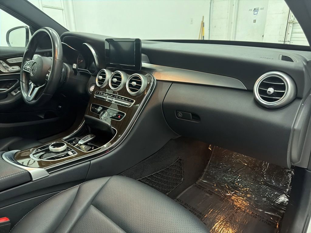Used 2019 Mercedes-Benz C 300 4MATIC Sedan image 26